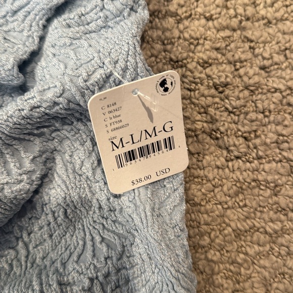 Free people intimately tank in powder blue. Size M/L - Picture 3 of 4